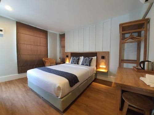 Double Room with Private Bathroom