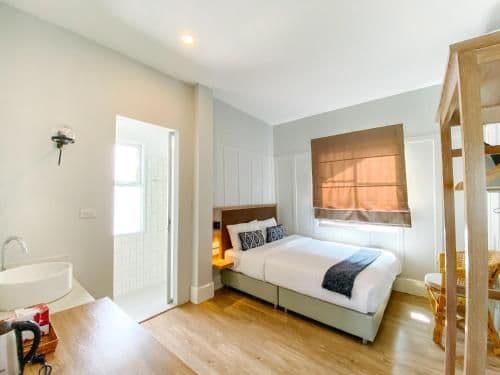 Double Room with Private Bathroom