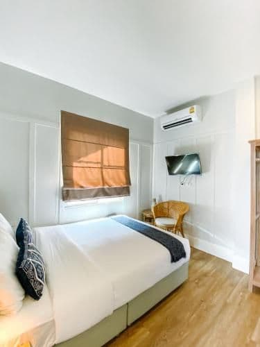 Double Room with Private Bathroom