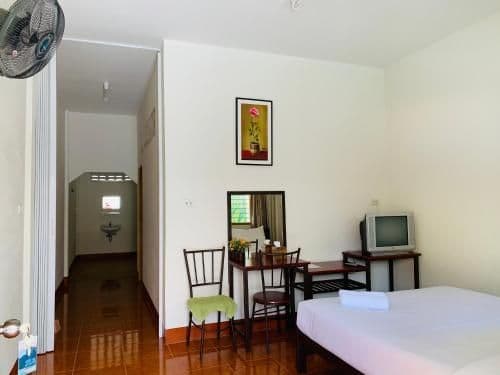 Deluxe Family Room
