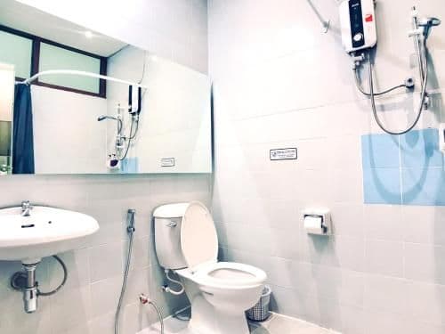 Superior Twin Room with Shared Bathroom