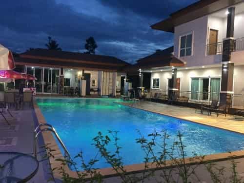 PoolHouselansaka PoolHouselansaka