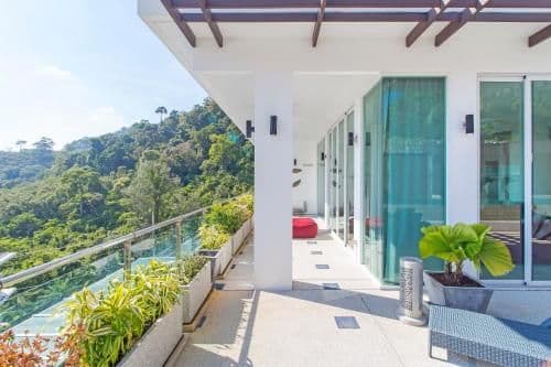 Villa with Sea View
