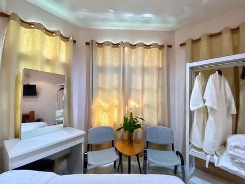 Standard Twin Room with Shared Bathroom