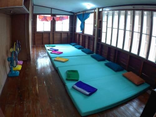 Single Bed in Mixed Dormitory Room