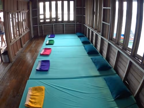 Single Bed in Mixed Dormitory Room