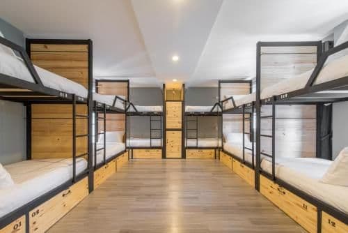 Single Bed in Mixed Dormitory Room