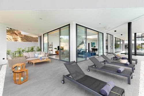 Villa with Sea View