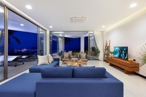 Villa with Sea View