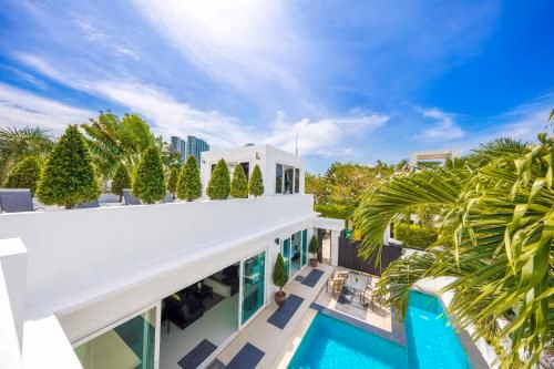 Best Pool Villa with jacuzzi Jomtien Pattaya0