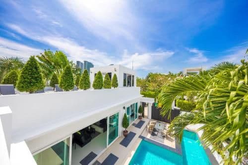 Best Pool Villa with jacuzzi Jomtien Pattaya Best Pool Villa with jacuzzi Jomtien Pattaya