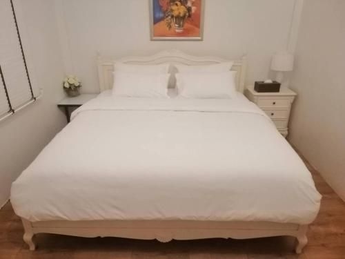 Amp Hotel1