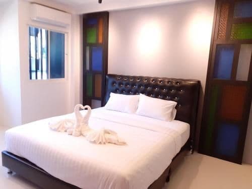 Deluxe Queen Room