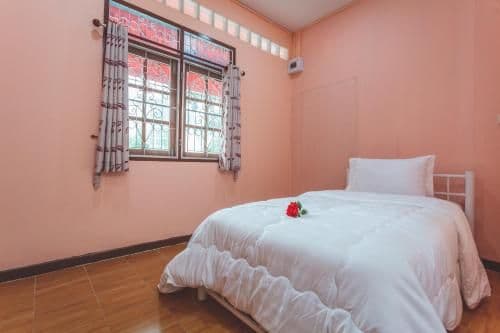Twin Room with Private Bathroom