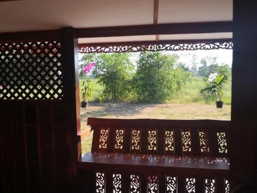 Bungalow with Garden View