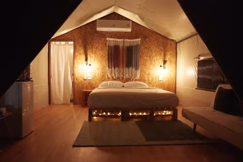 Deluxe Tent with Lake View
