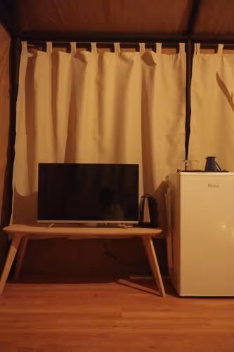 Deluxe Tent with Lake View