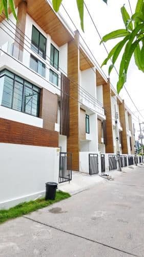 Four-Bedroom Villa