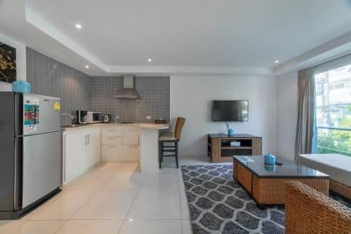 One-Bedroom Apartment