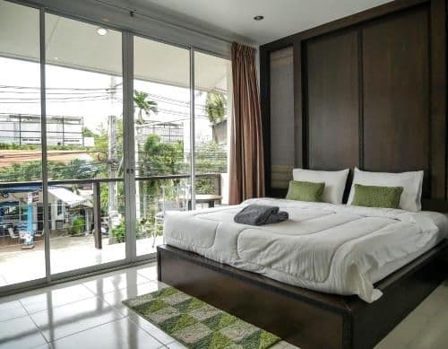 Studio Apartment