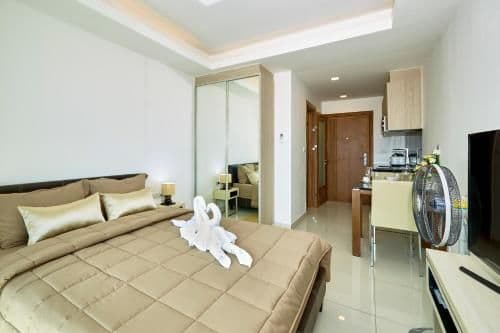 Studio Apartment