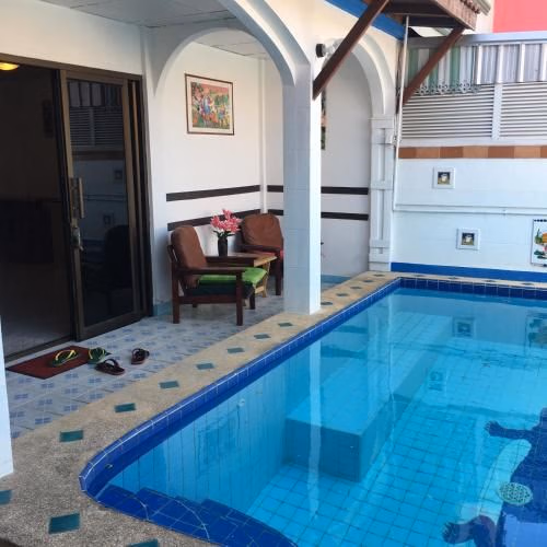 Country club villa0