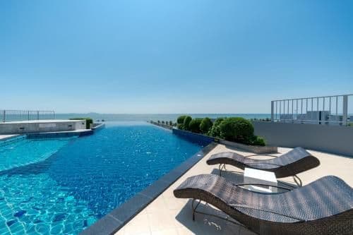 Studio Apartment with Sea View