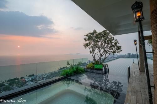 The Riviera Jomtien Sea View1