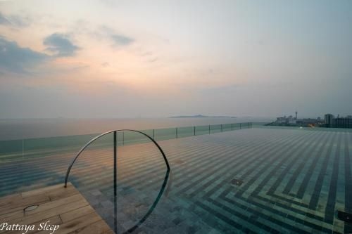 The Riviera Jomtien Sea View2
