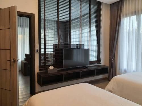 Large Double or Twin Room