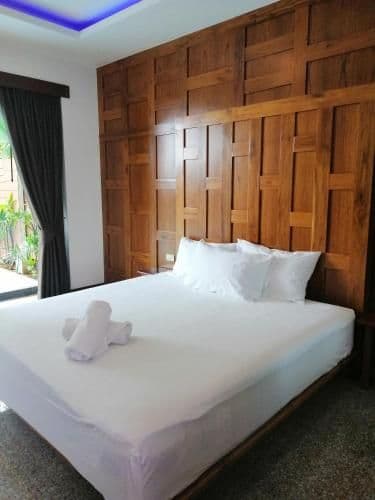 Queen Room with Garden View