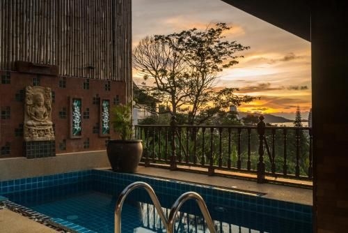 50pee Villa by Lofty0