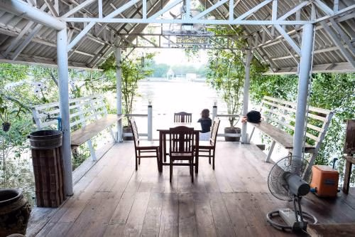 Ruen Yim Homestay Amphawa2