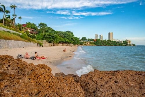 芭提雅市中心4间卧室泳池别墅近海边步行街 (4 bedroom pool villa in downtown Pattaya near seaside)1