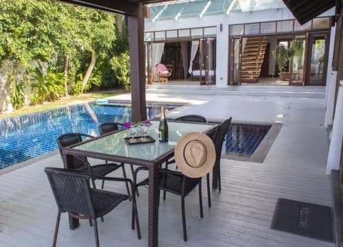 Villa - Beach Front