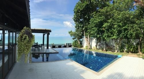 Beach front Villa LILY1