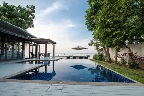 Villa - Beach Front