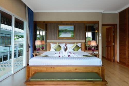 Deluxe Suite with River View