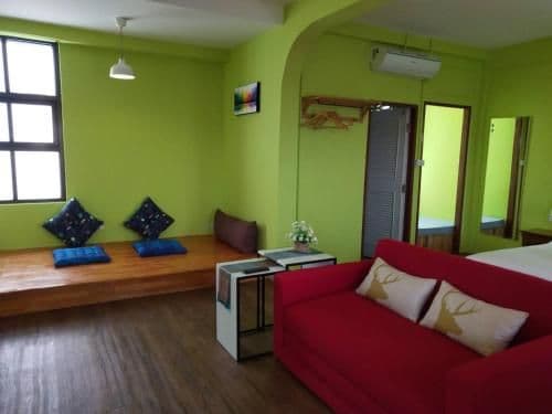 Deluxe Suite