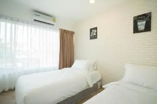 เดอะลักซ์ ลาดพร้าว 10 เดอะลักซ์ ลาดพร้าว 10