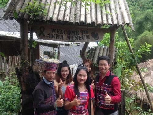 Tree House Homestay Akha2