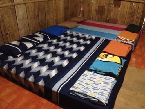 Single Bed in Mixed Dormitory Room