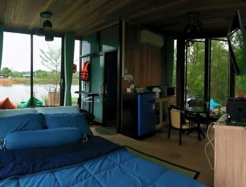 Queen Room with Balcony