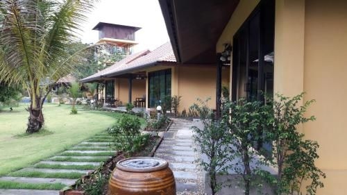 Raintree Bangsak2