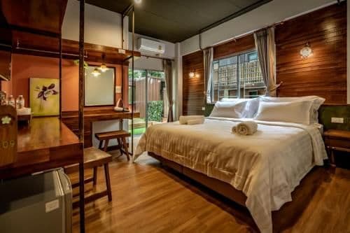 Superior Queen Room with Garden View