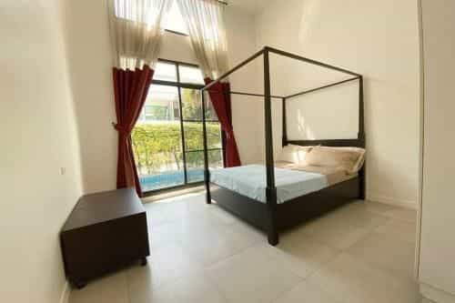 Charming 4 Bed/4 Bath Modern Villa Charming 4 Bed/4 Bath Modern Villa