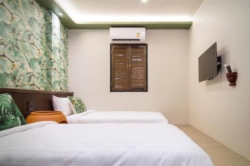 Standard Twin Room