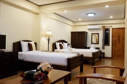 Triple Room