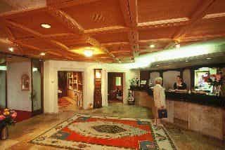 Golfhotel Les Hauts De Gstaad Golfhotel Les Hauts De Gstaad
