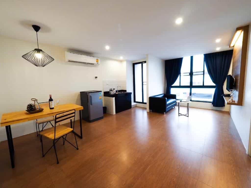 130 โฮเทล แอนด์ เรสซิเดนซ์ กรุงเทพฯ 130 โฮเทล แอนด์ เรสซิเดนซ์ กรุงเทพฯ